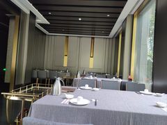 -御花园·粤菜·海鲜火锅(中山公园店)