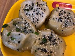 -小杨生煎(金山百联购物中心3楼店)