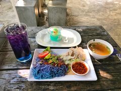 -蝶豆花蓝面条