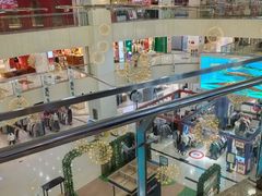 -鸿通城购物中心