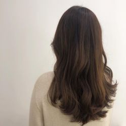 -AYO SALON