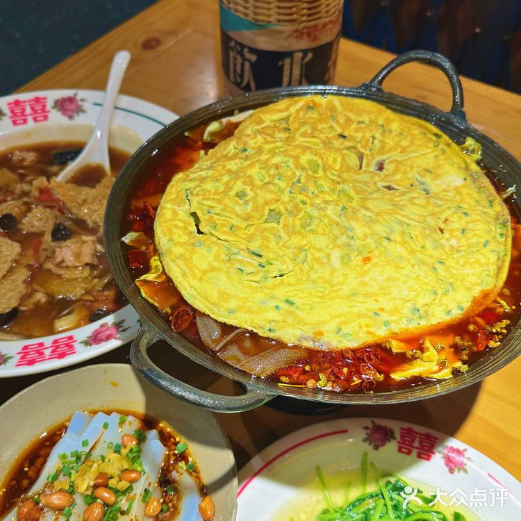 京妞儿美食｜排队一小时‼️只为吃到这口儿重庆冒血旺