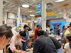 -猫的天空之城概念书店(杭州南宋御街店)