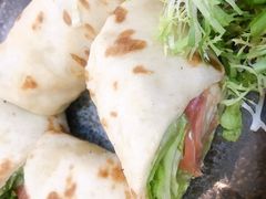 三文鱼牛油果拉法-HELLO 27 意面·沙拉·帕尼尼