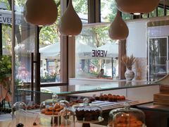 -VERIE BAKEHOUSE