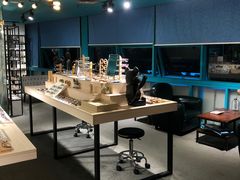 -Trend1881视光·蔡司视觉(领展广场店)