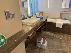 -广州中心皇冠假日酒店