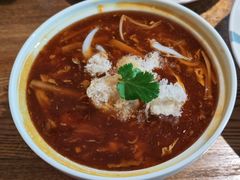 -蜜桃餐厅·伴山(湖滨商业街店)