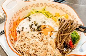 Spiced Braised Chicken Breast Noodles with Buckwheat
