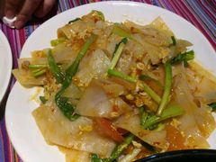 -香巴拉云南餐厅(华莱坞店)