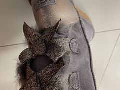 -UGG(燕莎奥特莱斯购物中心店)