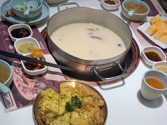 -洪氏嗨捞·猪肚鸡火锅(阳光天地店)