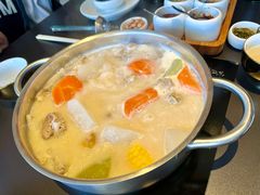 澳门鸡脚猪骨煲（小）-官也街澳门火锅(新源里店)