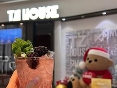 -TZ House音乐现场(来福士中心店)
