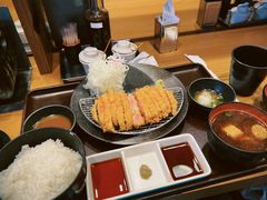 -牛カツ京都勝牛(河原町蛸薬師店)