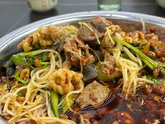-周良天山牛杂城(天山路总店)