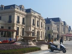 -东港音乐喷泉广场