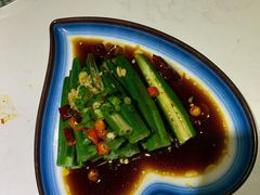 凉拌秋葵-蛙蛙叫干锅年代(簋街总店)
