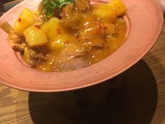 -云海肴·汽锅鸡·云南菜(天山百盛优客店)