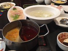 -小天鹅火锅·一线江景洪鼎旗舰店(洪崖洞店)