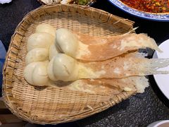 乡村锅边馍馍-万重锦·人文川菜馆(骡马市店)