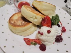 草莓舒芙蕾-娜娜家•Nana’s restaurant (爱琴海店)