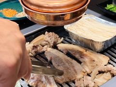 -臻牛烤肉