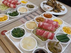 -花馬肆.云南过桥米线(汉神购物广场现场熬汤店)