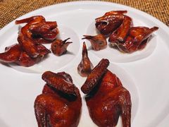 脆皮乳鸽-新荣记(西溪湿地店)