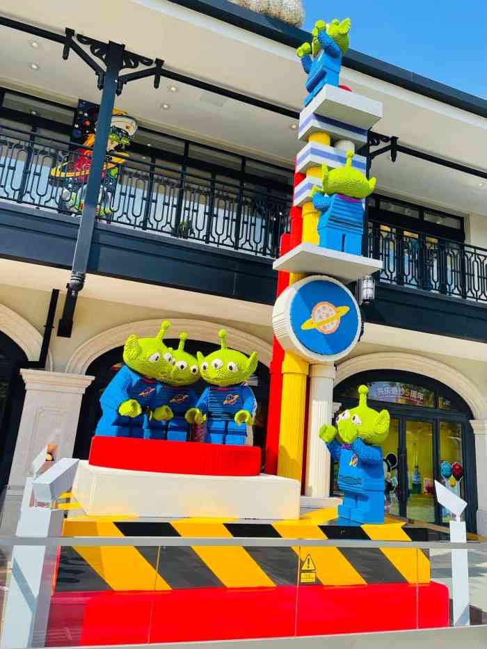 乐高品牌旗舰店(迪士尼小镇店)-"【2421】 20160528 试运营的.