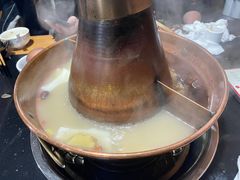 -果松木炭酸菜铜火锅·外婆参鸡汤