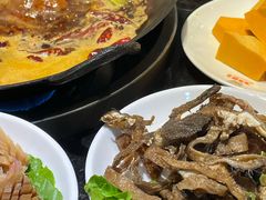 -叉叉裤鲜火锅(空港新城店)