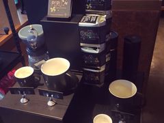 星巴克(武康路店)-星巴克(武康路店)