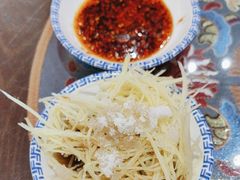 -笑来喜馄饨小笼工坊(通扬路店)