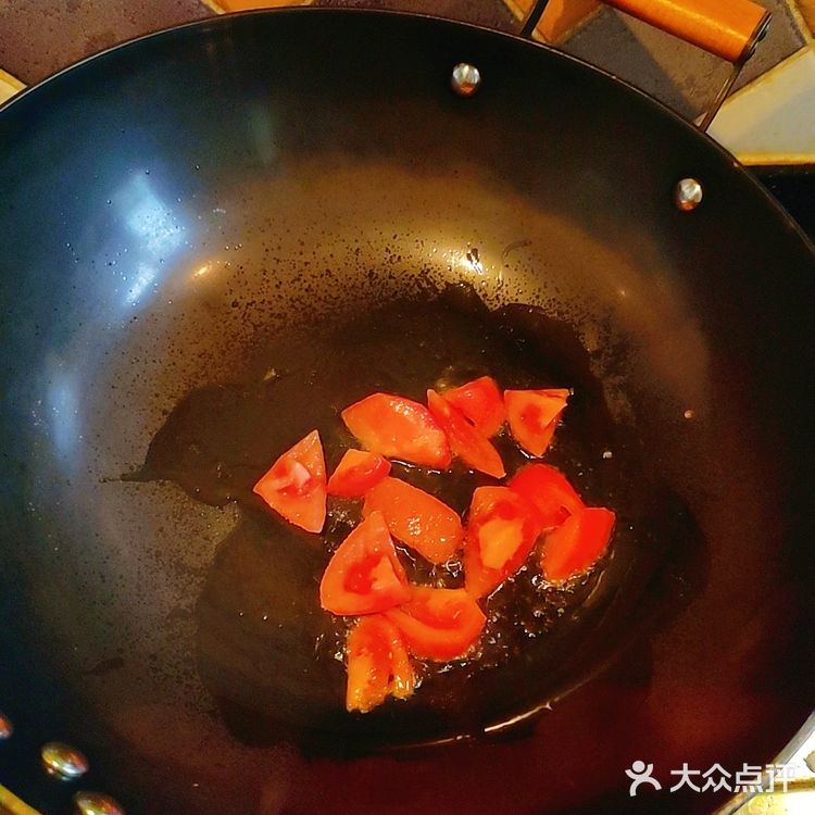 【甜椒健康餐】番茄甜椒炒笋叶
