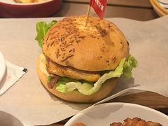 -必胜客(大宁路店)
