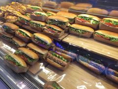 -巴黎贝甜(大宁国际商业广场店)