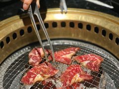-山川小町·极番烧肉(新地假日广场店)