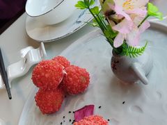 杨梅鳕鱼球-柳莺湖上·湖景餐厅·江南菜(西湖店)