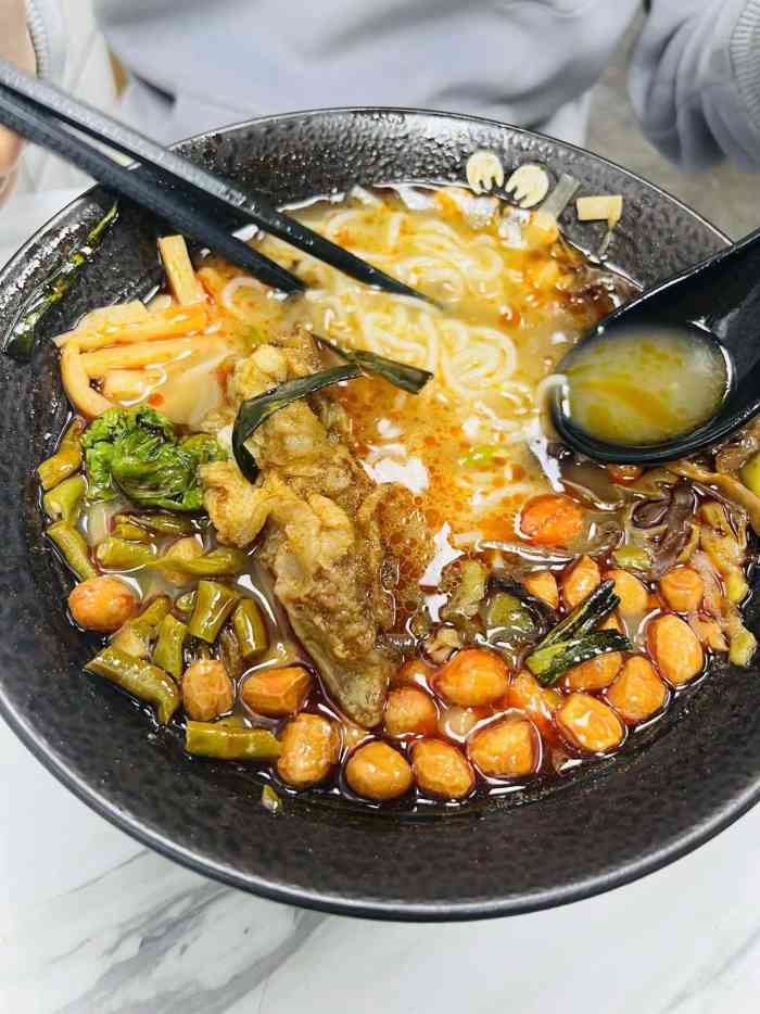 凤张螺蛳粉-"第四次来吃了,忍不住再评论一次,新品番茄.