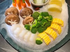 -鼎泰亨·海鲜牛肉餐厅(滨江店)