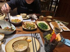 -石梅湾威斯汀度假酒店-品味餐厅·川湘菜·海鲜风味火锅·手工面食·万州烤鱼·口味牛蛙·小龙虾