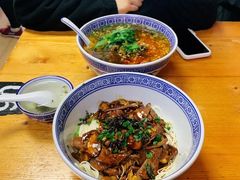 -沪西老弄堂面馆(定西路店)