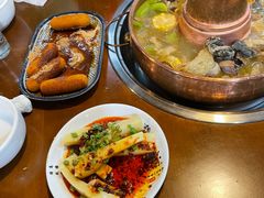 -岳记兴隆·青城腊排铜火锅(融创店)