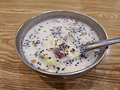 -白翔甜食店