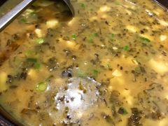 酸菜豆腐汤-何氏排骨(左家塘店)