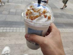 浮云朵朵瑞纳冰-瑞幸咖啡(太阳百货店)