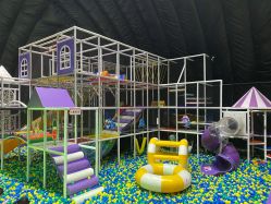 -失重星球乐园·蹦床馆(欢乐谷店)