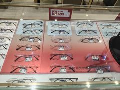 -博士眼镜(东莞中环财富广场店)