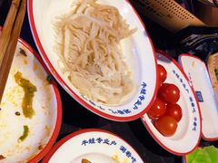 -巴四老城区炭火蛙锅(张江店)
